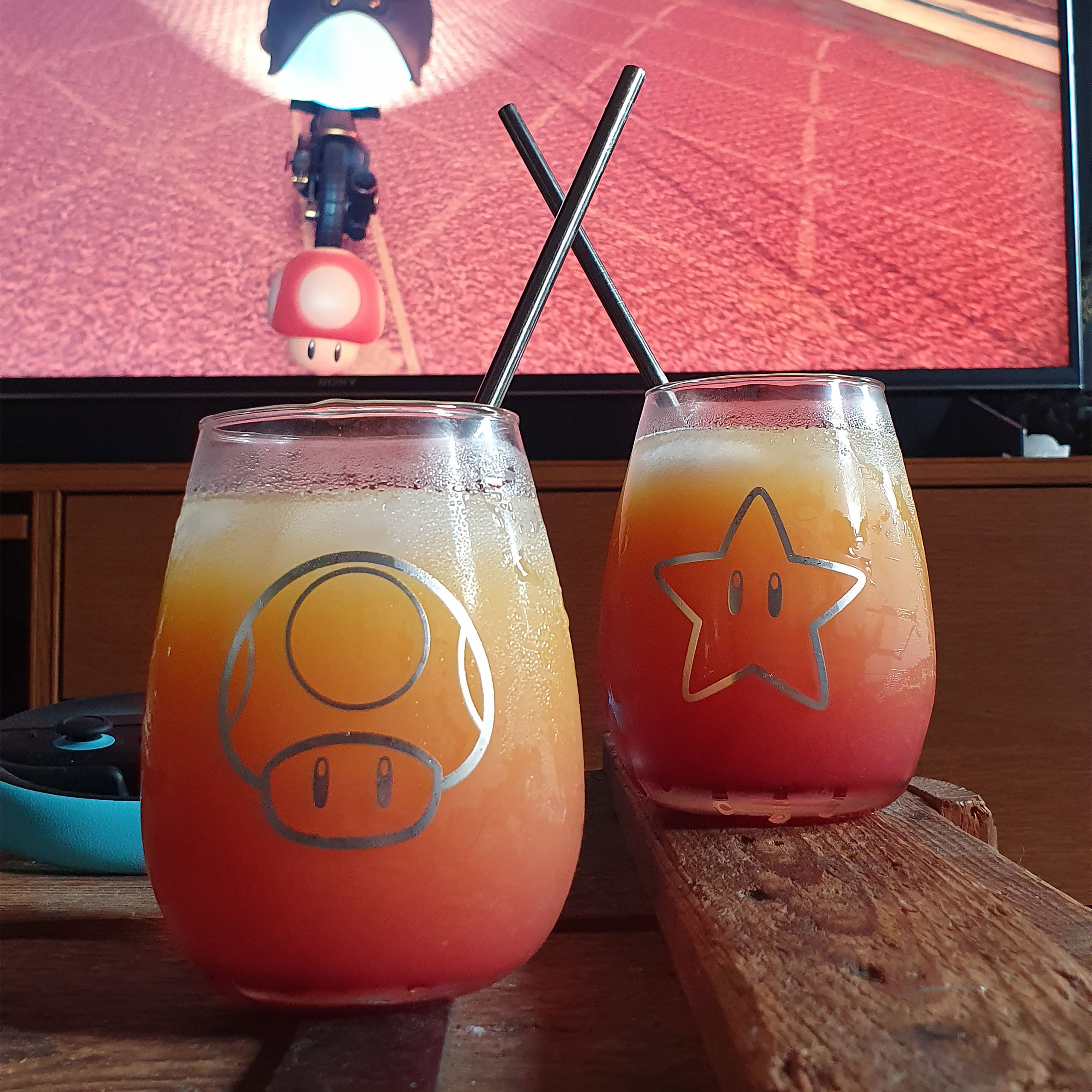 Productafbeelding Super Mario - Ster & Super Paddenstoel Glazen Set van 2