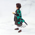 Productafbeelding Demon Slayer - Tanjiro Figuur 24 cm