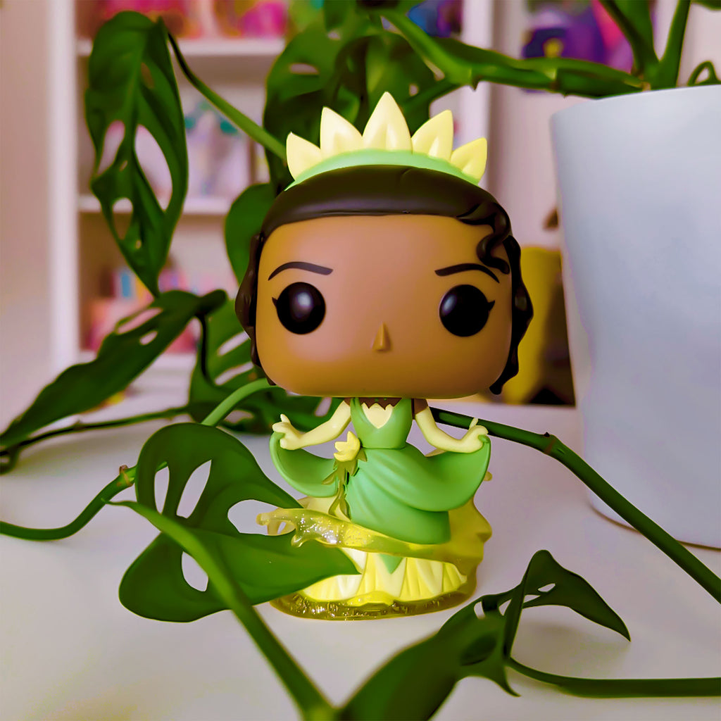 Productafbeelding Kus de Kikker - Tiana Funko Pop Figuur Disney 100