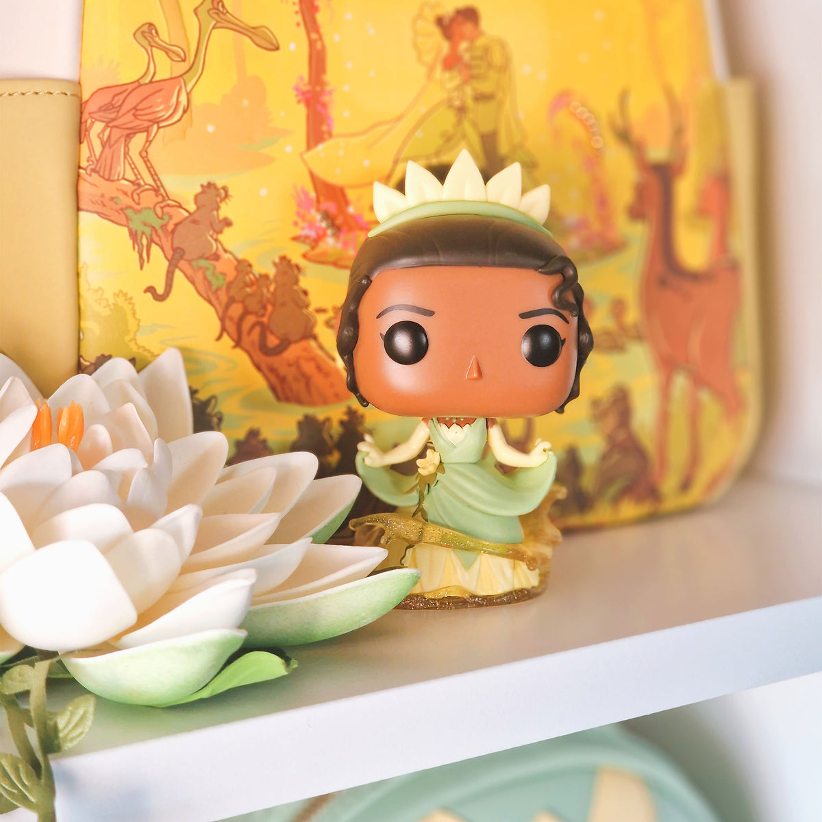 Productafbeelding Kus de Kikker - Tiana Funko Pop Figuur Disney 100