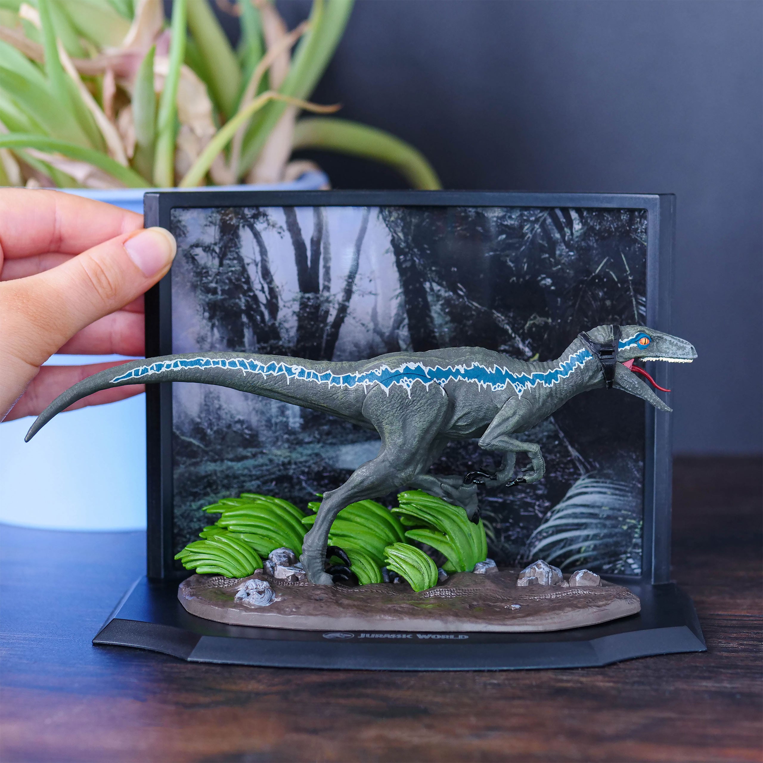 Productafbeelding Jurassic Park - Blauwe Velociraptor Diorama Figuur