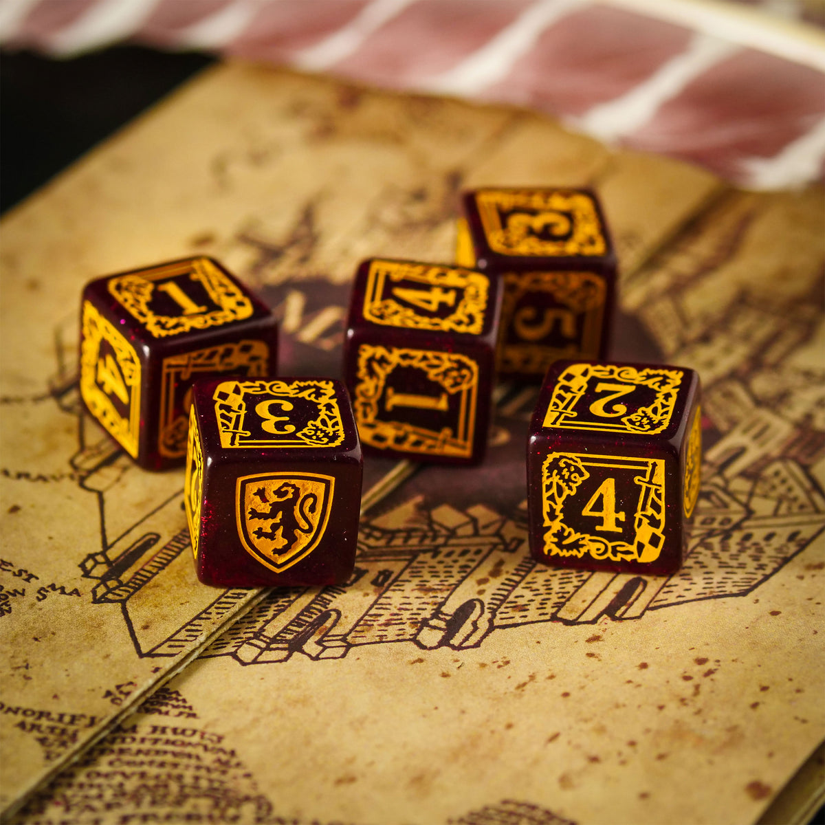 Productafbeelding Harry Potter - Griffoendor RPG Dobbelset 5-delig met Dobbelzak Rood