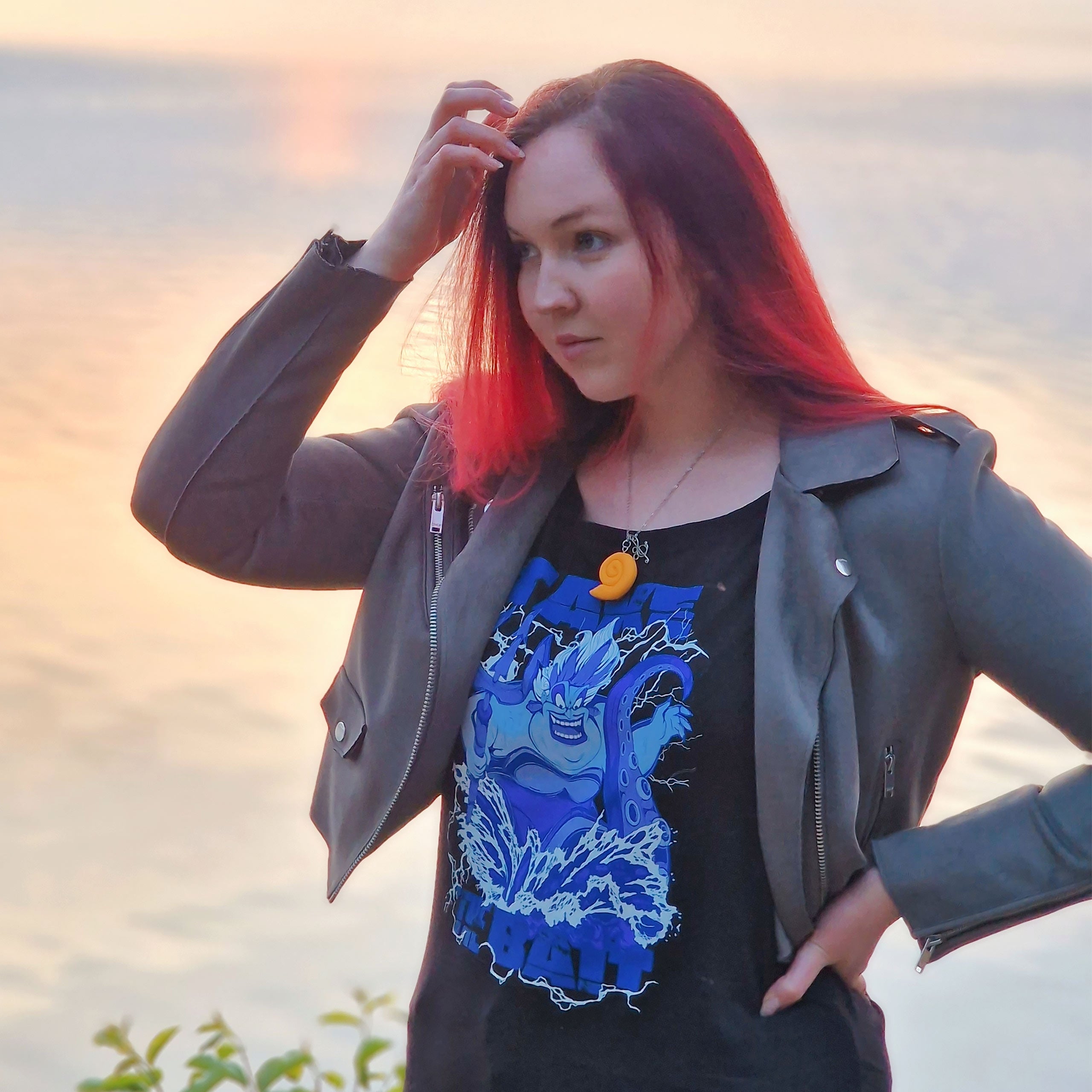 Product image Villains - Ursula Loose Fit Women's T-Shirt Black