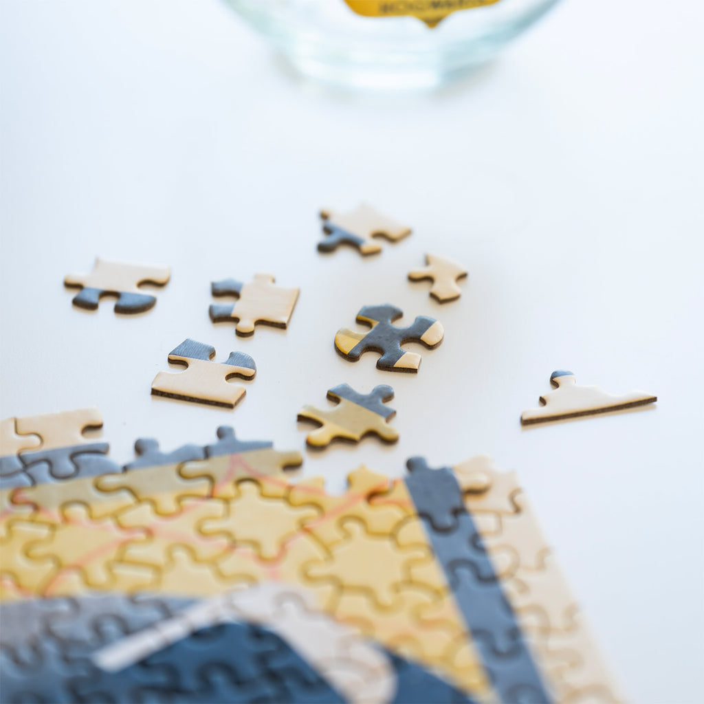 Productafbeelding Harry Potter - Hufflepuff Crest Puzzel in toverdrankfles met kurkdop