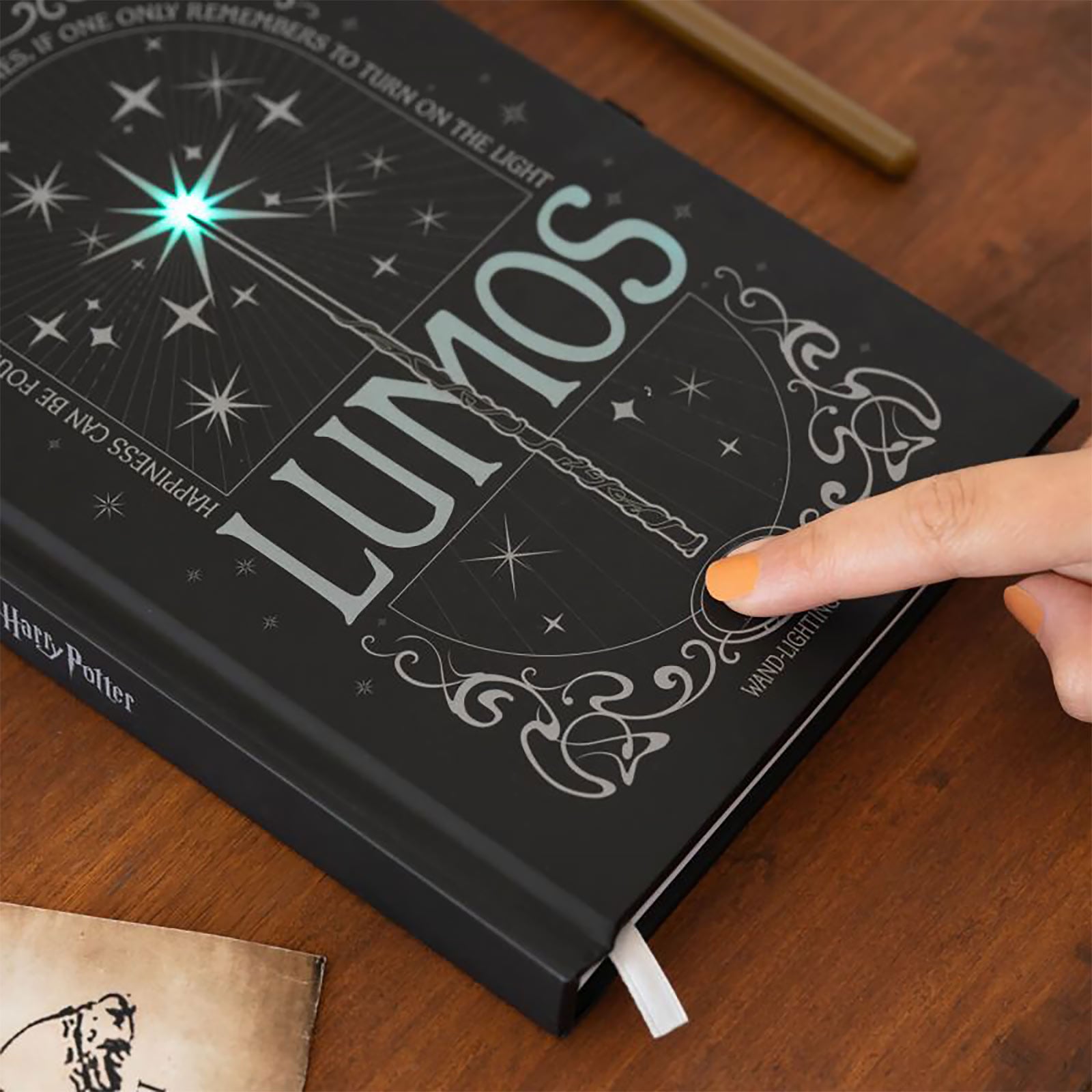 Productafbeelding Harry Potter - Lumos Maxima Notitieboek met Lichteffect