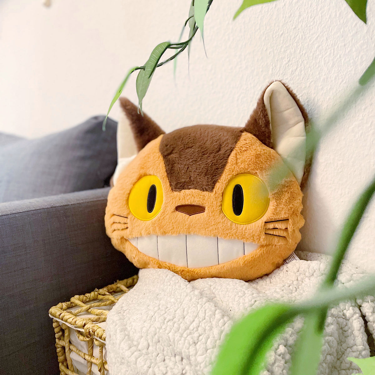 Productafbeelding Totoro - Catbus Nakayoshi Pluche Kussen
