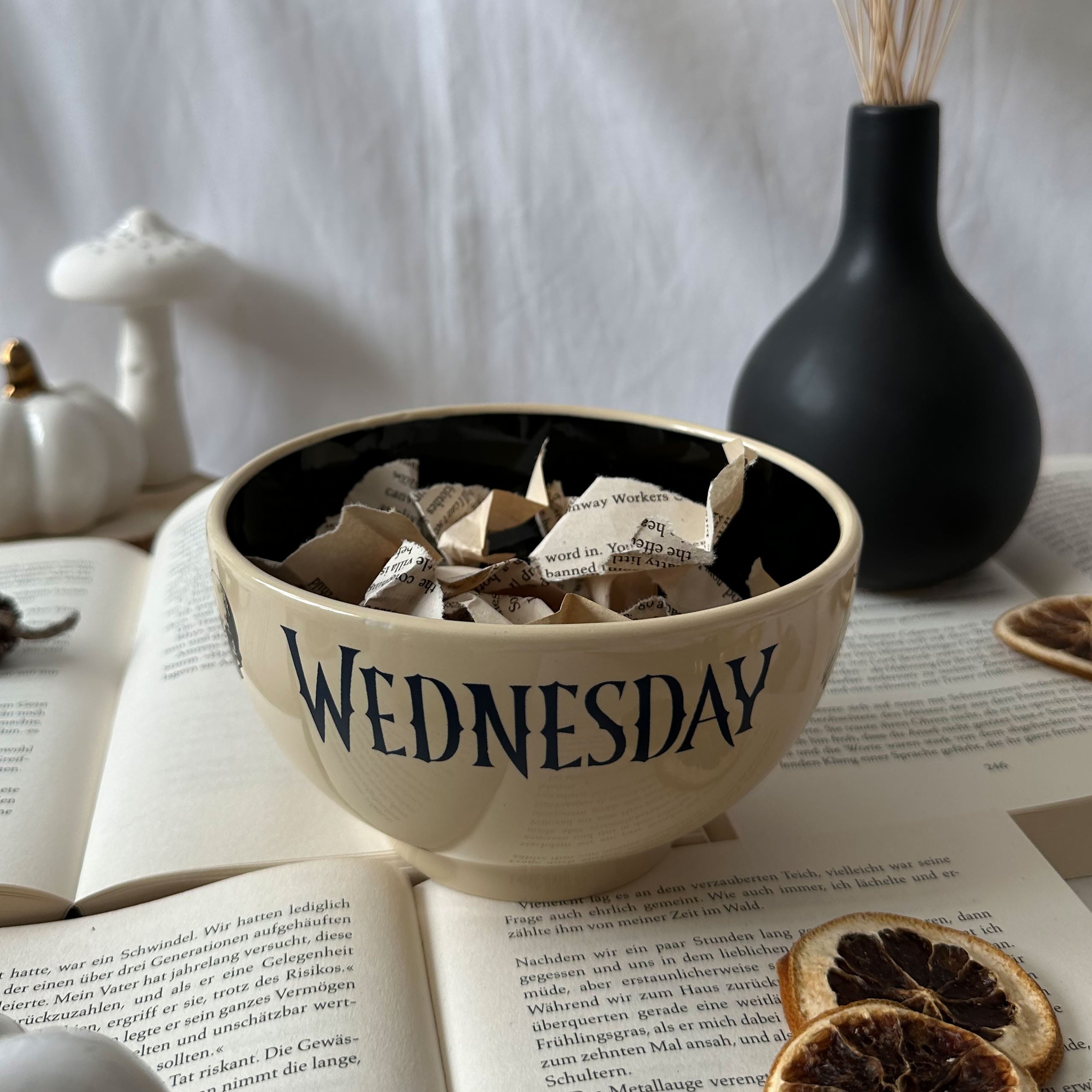 Productafbeelding Wednesday - Logo Muesli Kom