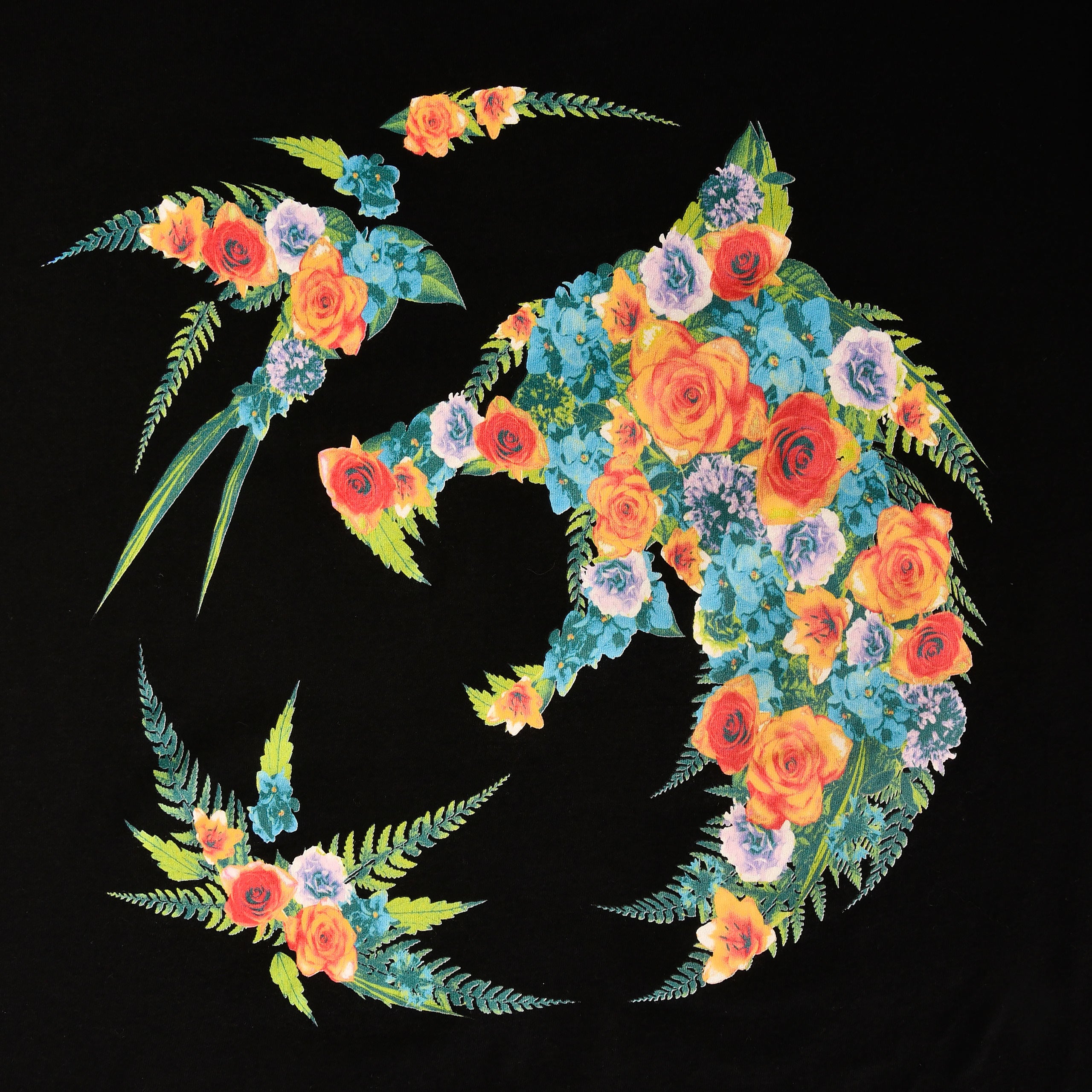 Productafbeelding Witcher - Bloemen Wolf Medaillon T-Shirt zwart