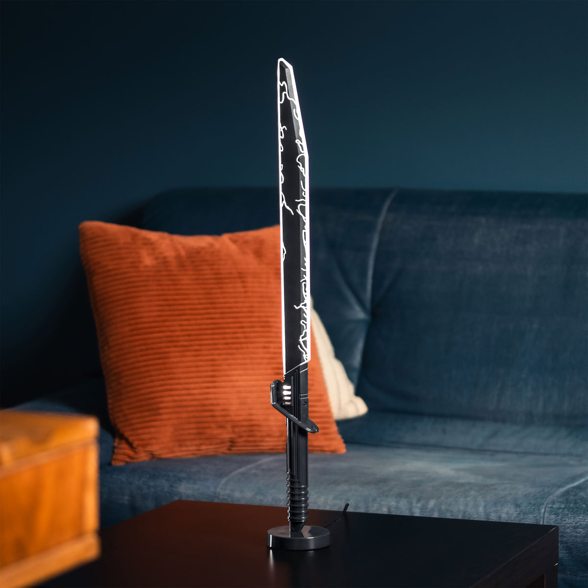 Productafbeelding Mandalorian Darksaber Lichtzwaard Tafellamp - Star Wars