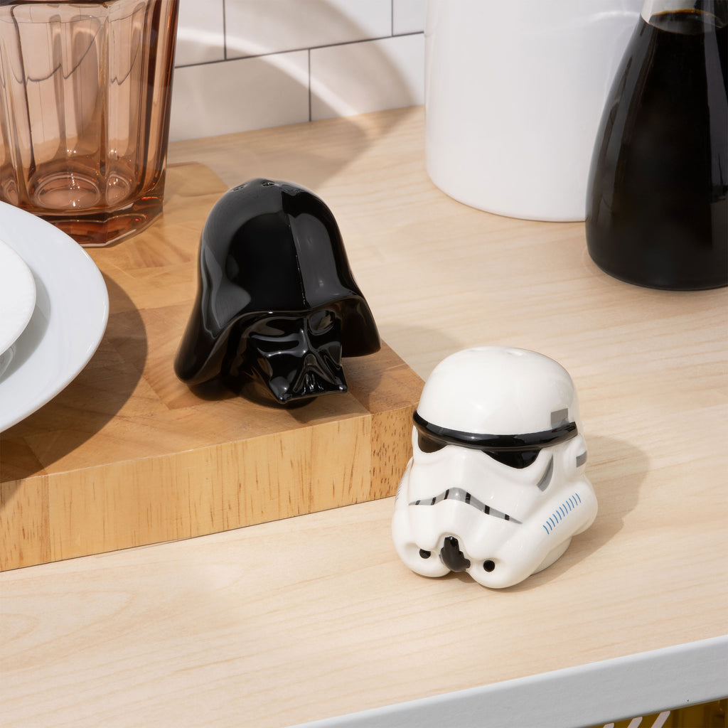Productafbeelding Star Wars - Stormtrooper en Darth Vader zout & peper strooiers
