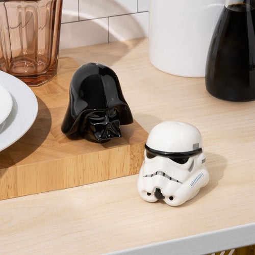 Product image Star Wars - Stormtrooper and Darth Vader Salt & Pepper Shakers