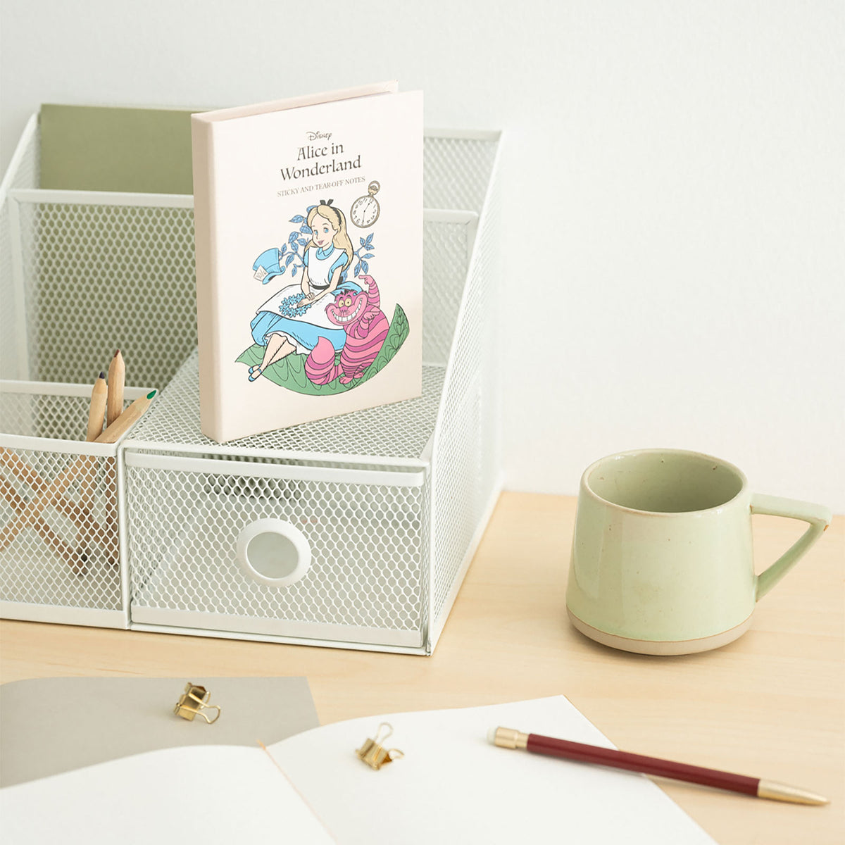 Productafbeelding Alice in Wonderland - Sticky Notes Boek