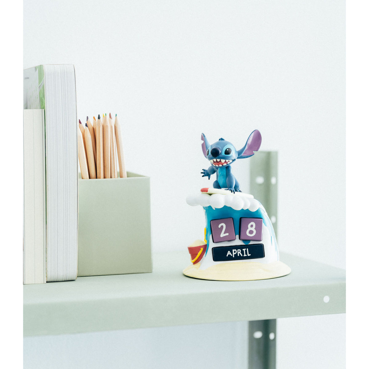 Productafbeelding Stitch Surfer 3D Jaarkalender - Lilo & Stitch