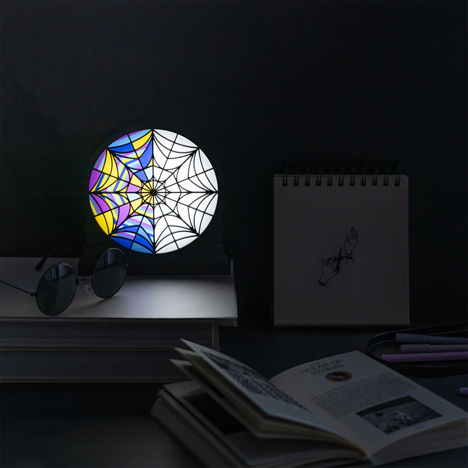 Productafbeelding Wednesday - Nevermore Raamlamp