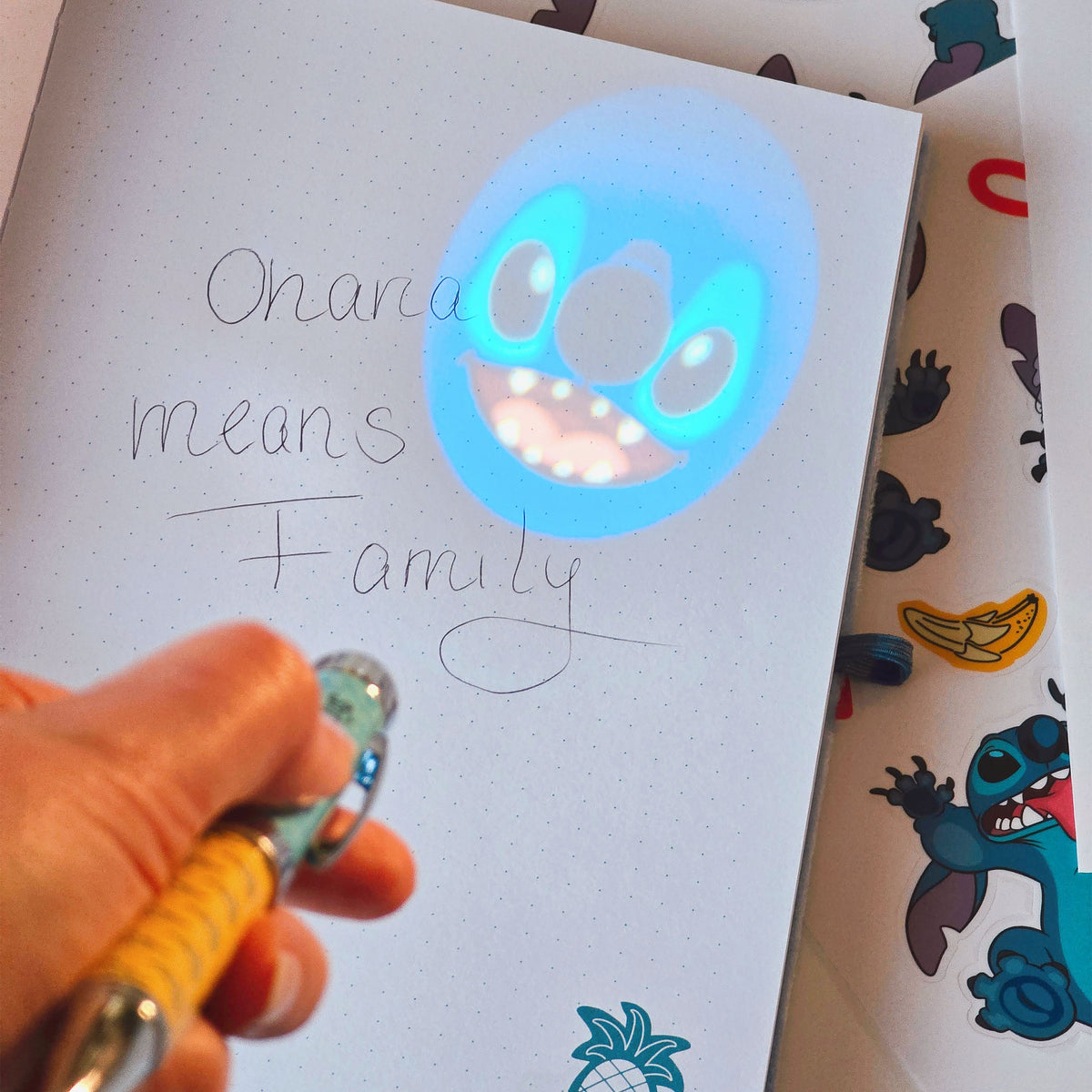 Productafbeelding Stitch Pluche Notitieboek met Projector Pen - Lilo & Stitch