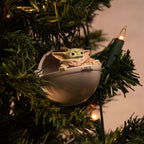 Productafbeelding Grogu in Kinderwagen Kerstboomversiering - Star Wars The Mandalorian