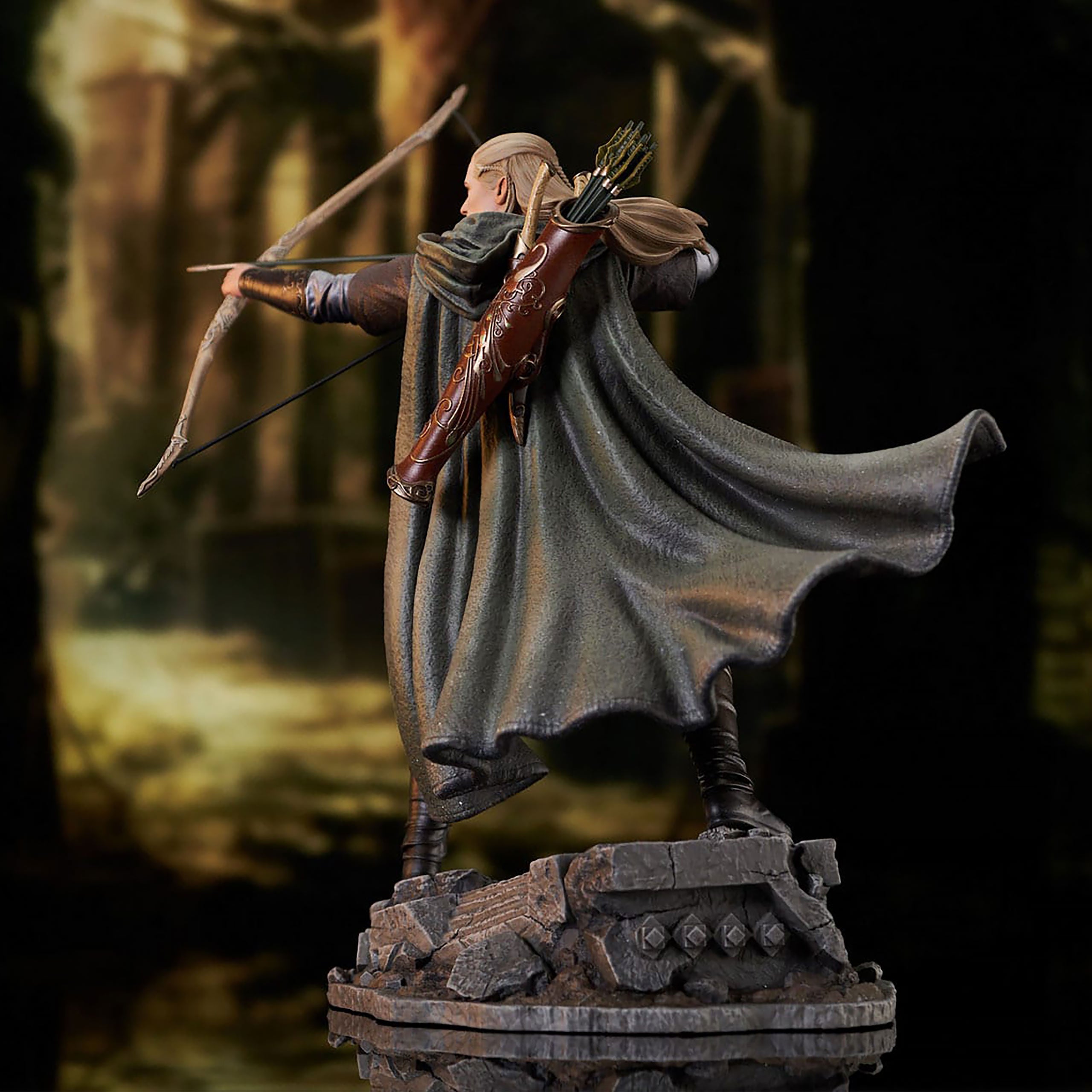 Productafbeelding Heer der Ringen - Legolas Deluxe Gallery Standbeeld