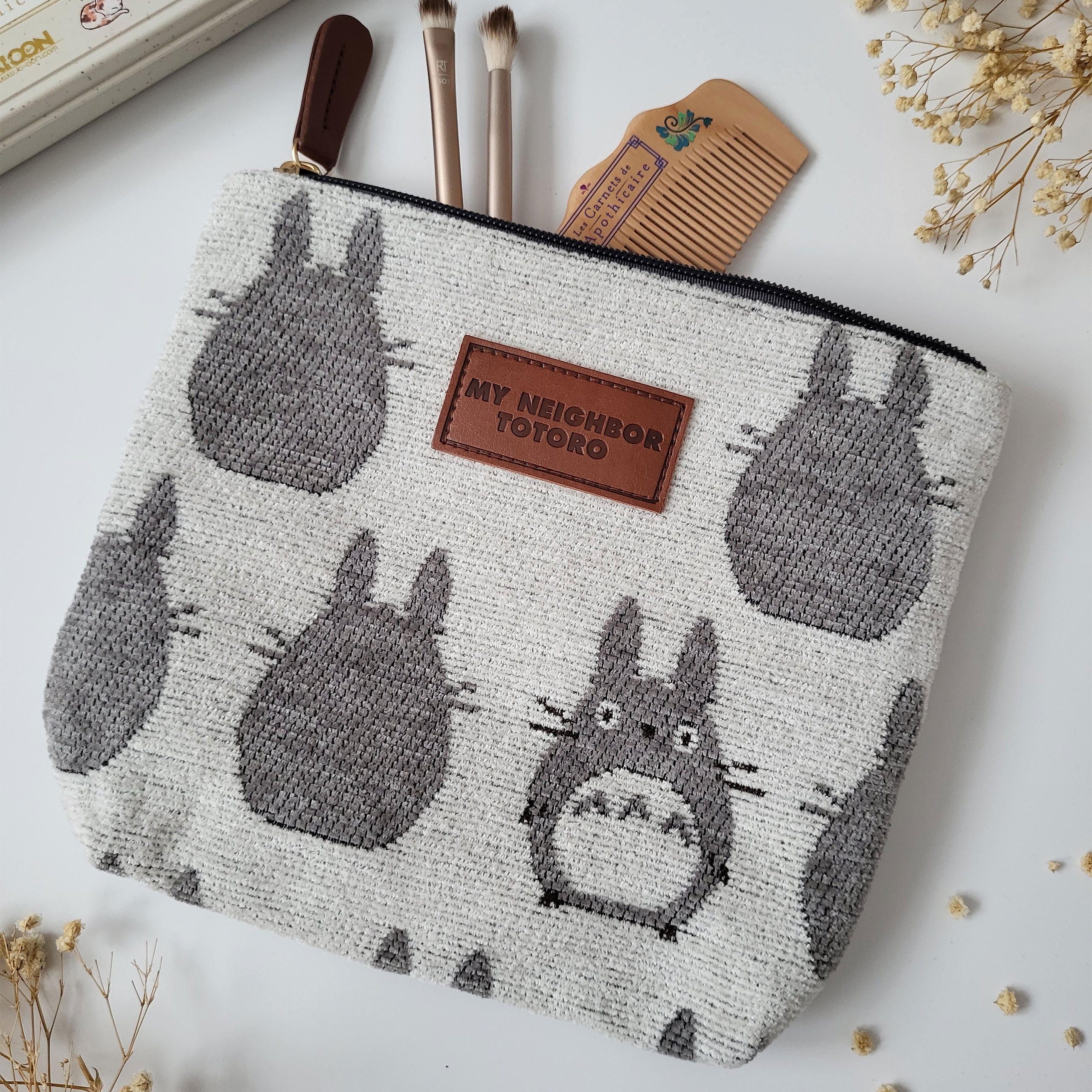 Productafbeelding Totoro - Silhouet Totoro Cosmeticatas