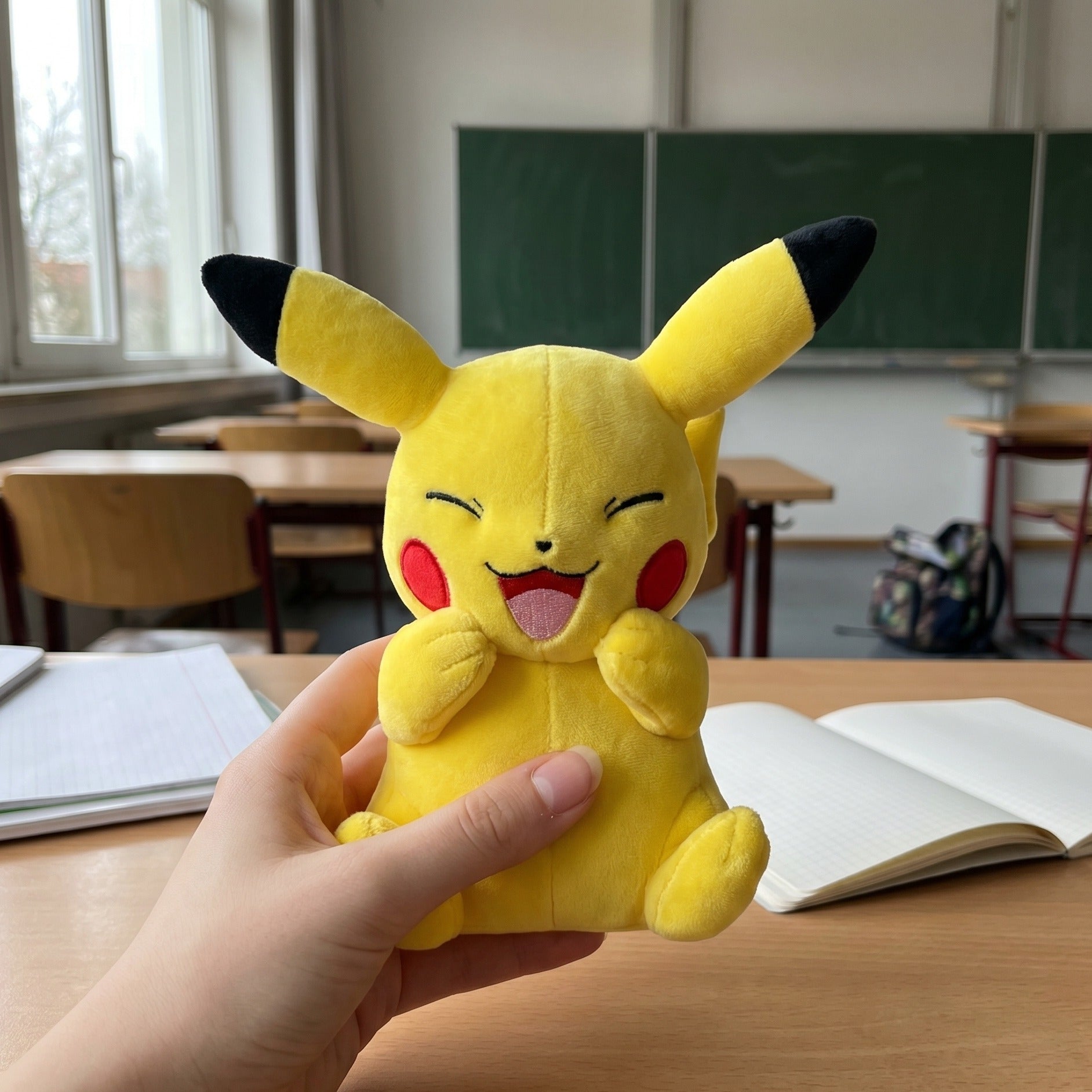 Productafbeelding Pikachu Pluche Figuur 20cm - Pokemon