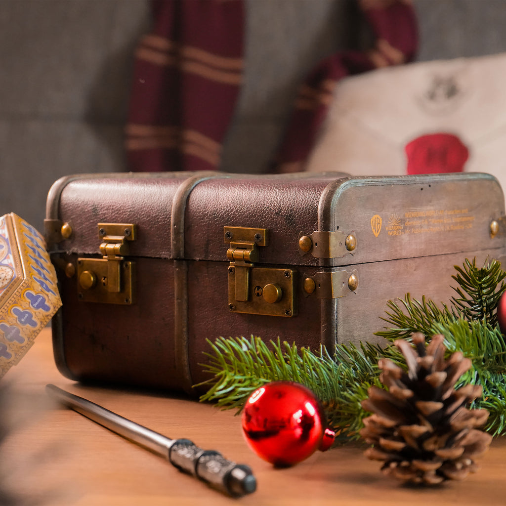 Product image Harry Potter - Hogwarts Suitcase Advent Calendar