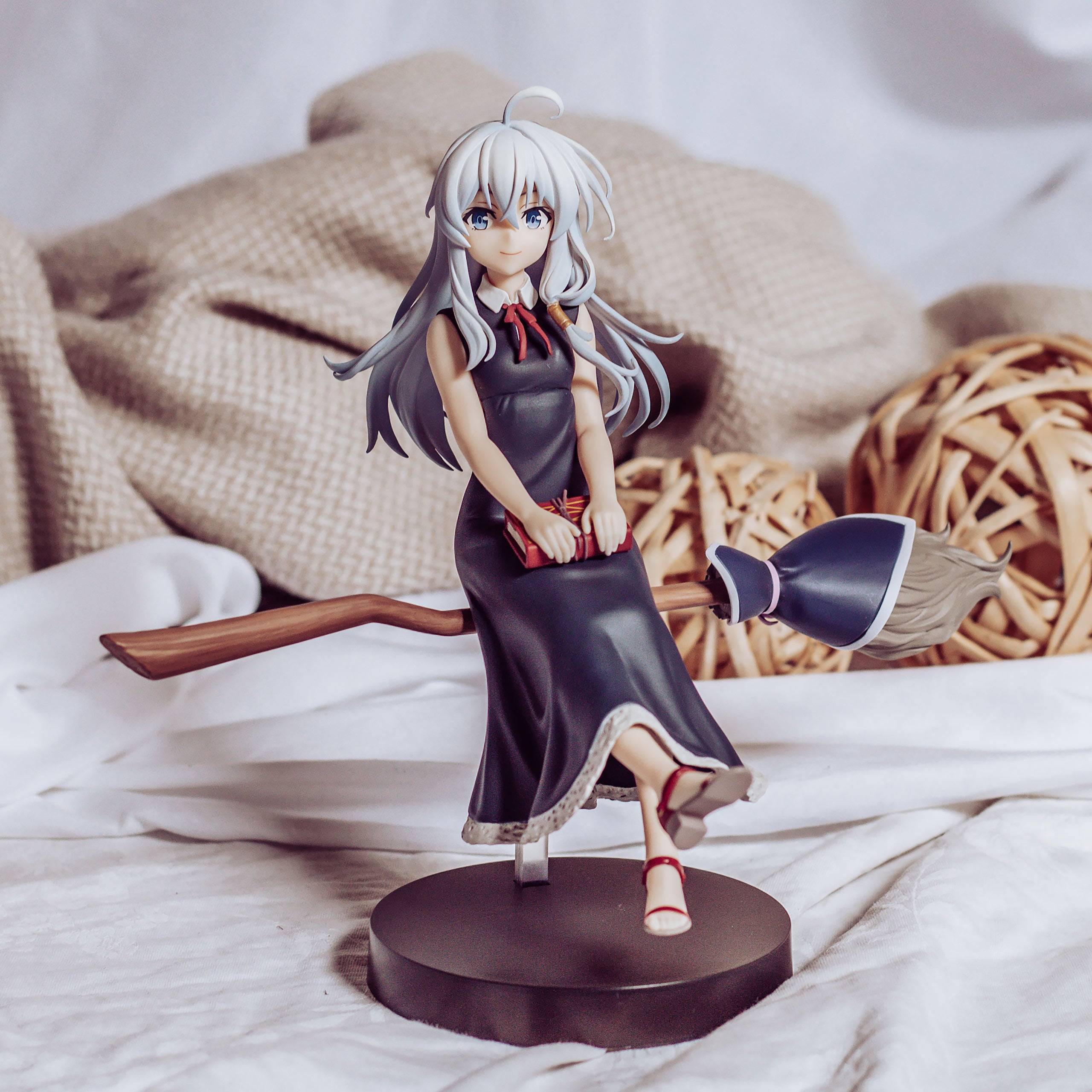 Productafbeelding Wandering Witch - Elaina Pop Up Parade Figuur