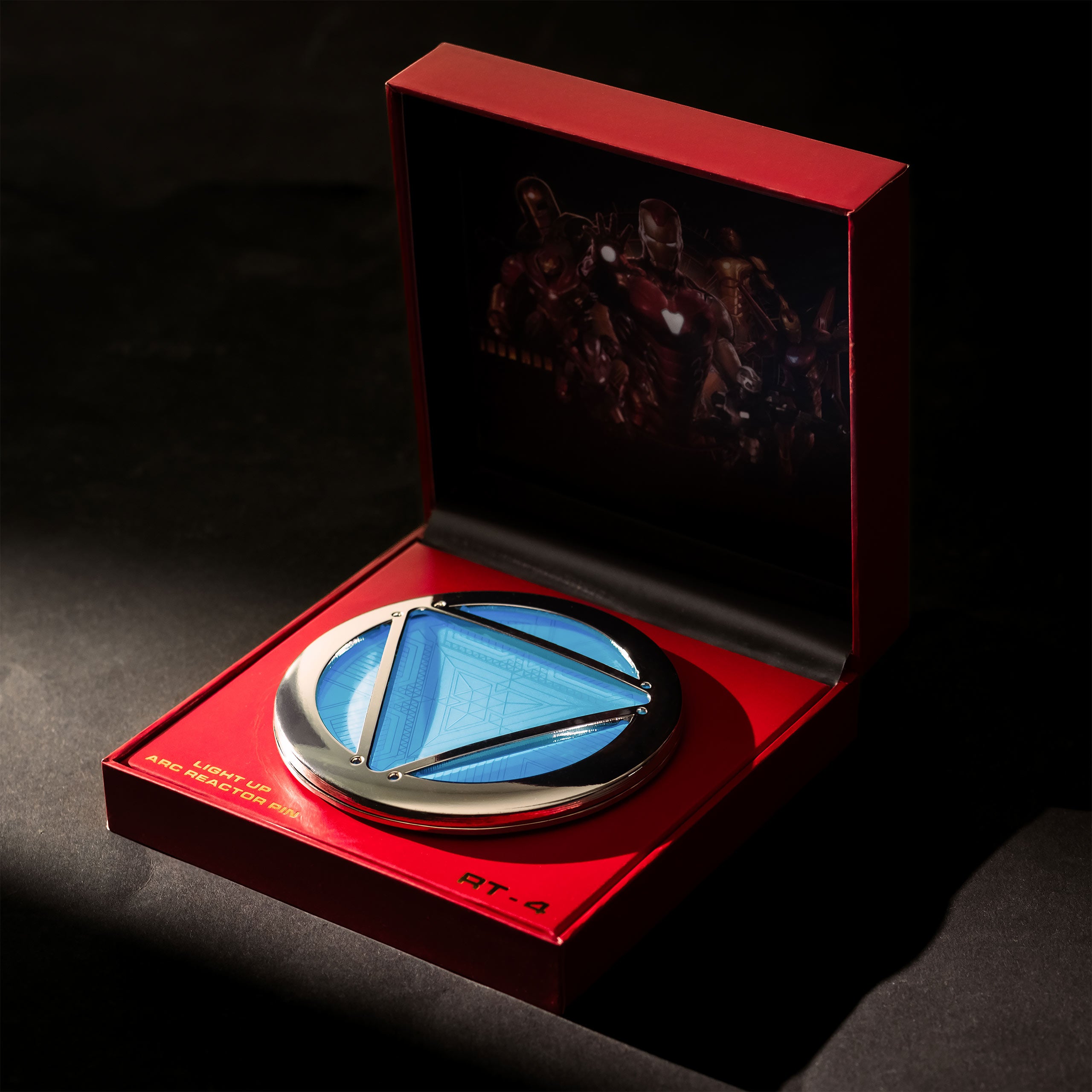 Productafbeelding The Infinity Saga - Iron Man RT-4 Arc Reactor Replica met Licht