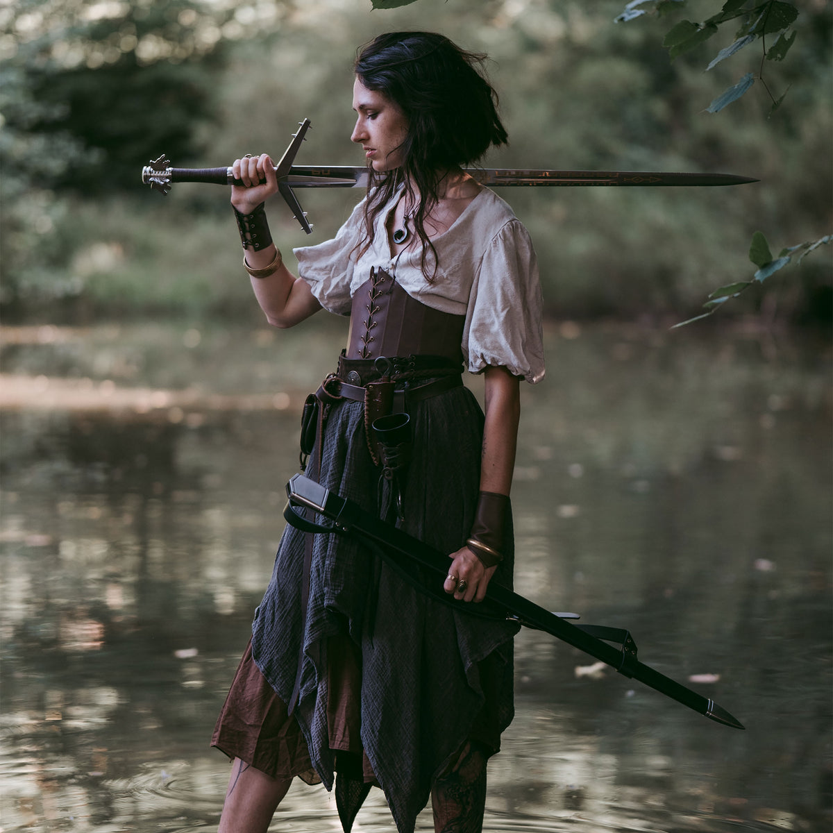 Productafbeelding Geralt van Rivia Zilveren Zwaard Replica met Schede voor Witcher Fans
