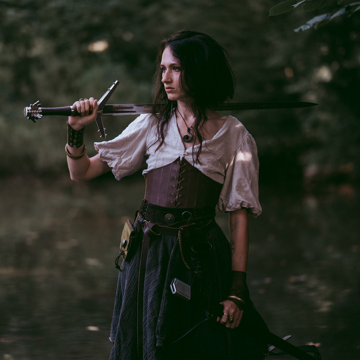 Productafbeelding Geralt van Rivia Zilveren Zwaard Replica met Schede voor Witcher Fans