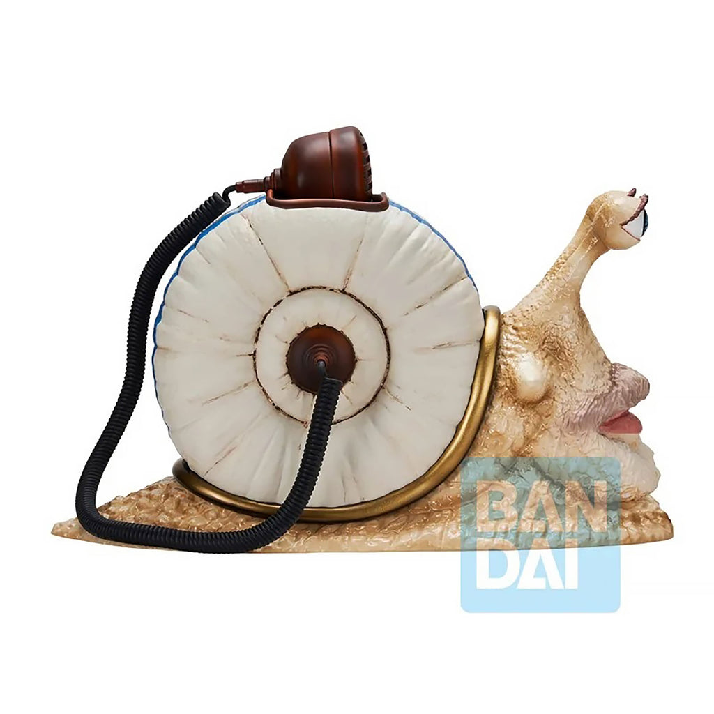 Productafbeelding One Piece - Den Den Mushi Figur Monkey D. Garp Versie
