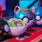 Productafbeelding Pokemon - Mystery Pokeball Kaarten Blikken Doos Herfst 2024