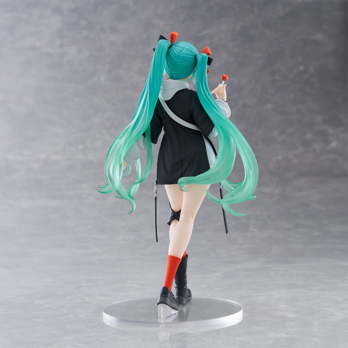 Product image Hatsune Miku - Wonderland Figure Fashion Punk Version