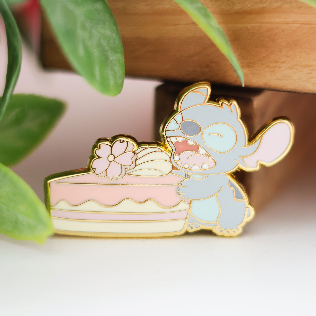 Productafbeelding Lilo & Stitch - Angel en Stitch Kersenbloesem Mystery Pin