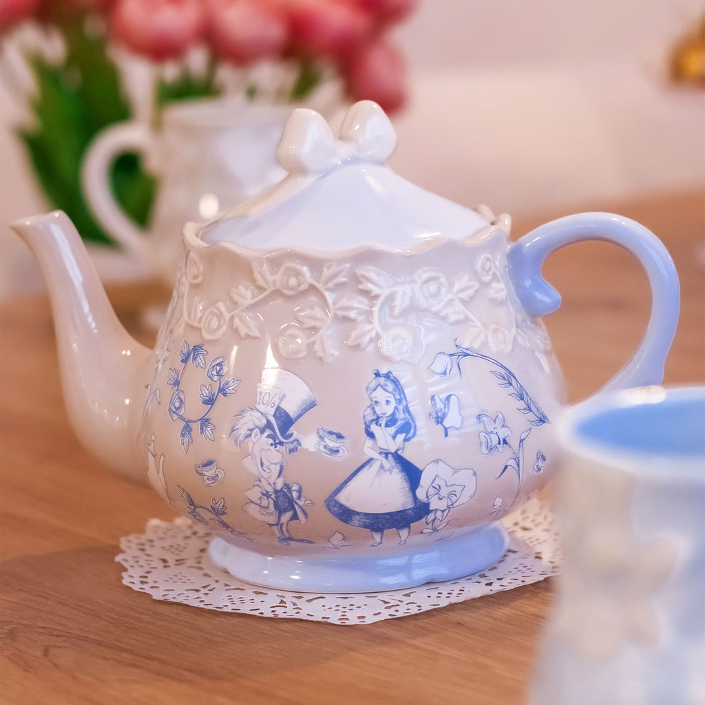Productafbeelding Alice in Wonderland - Theepot van de Mad Hatter en Alice