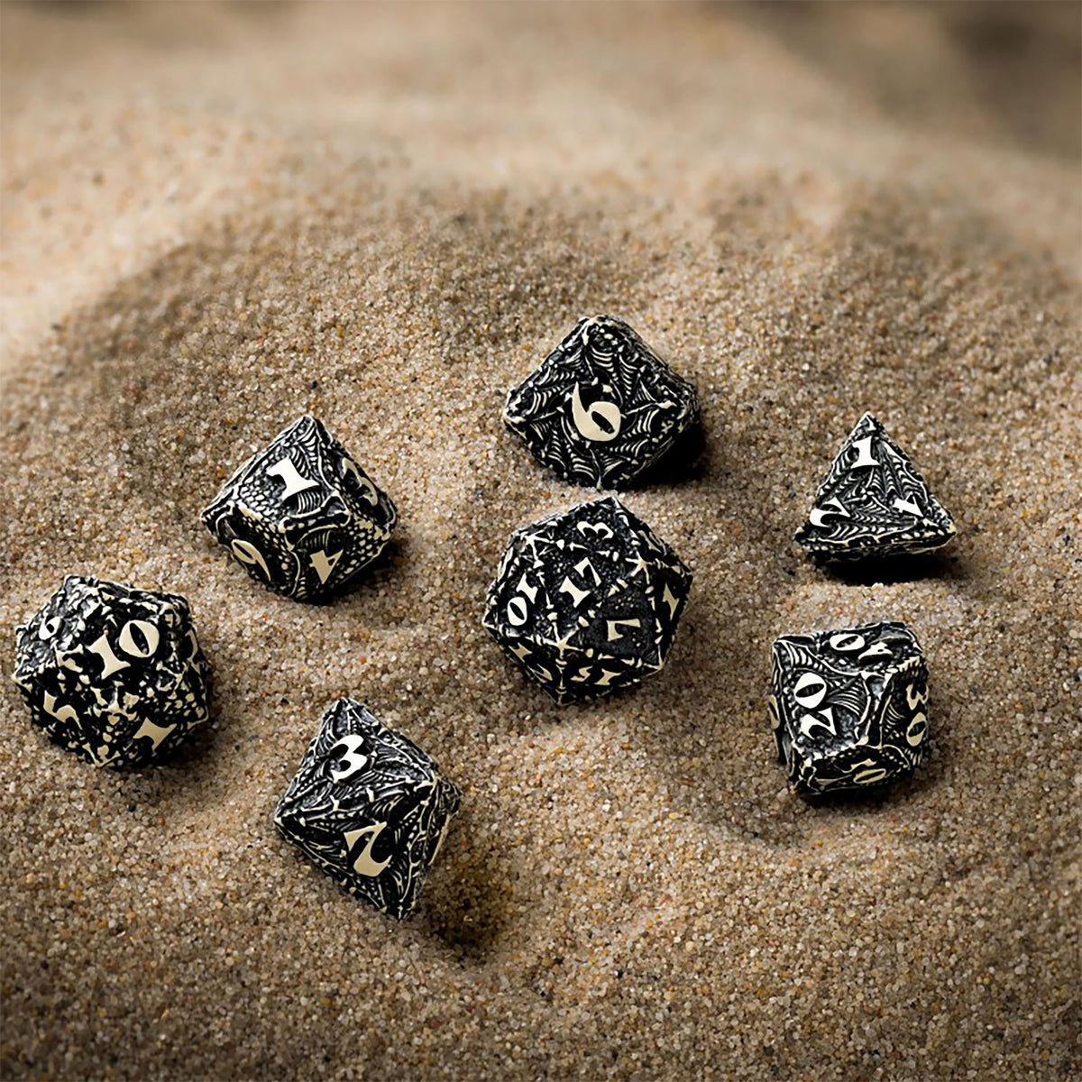 Productafbeelding Dracopolis - De Scandinavische Blackfang Dobbelsteen Set 7-delig