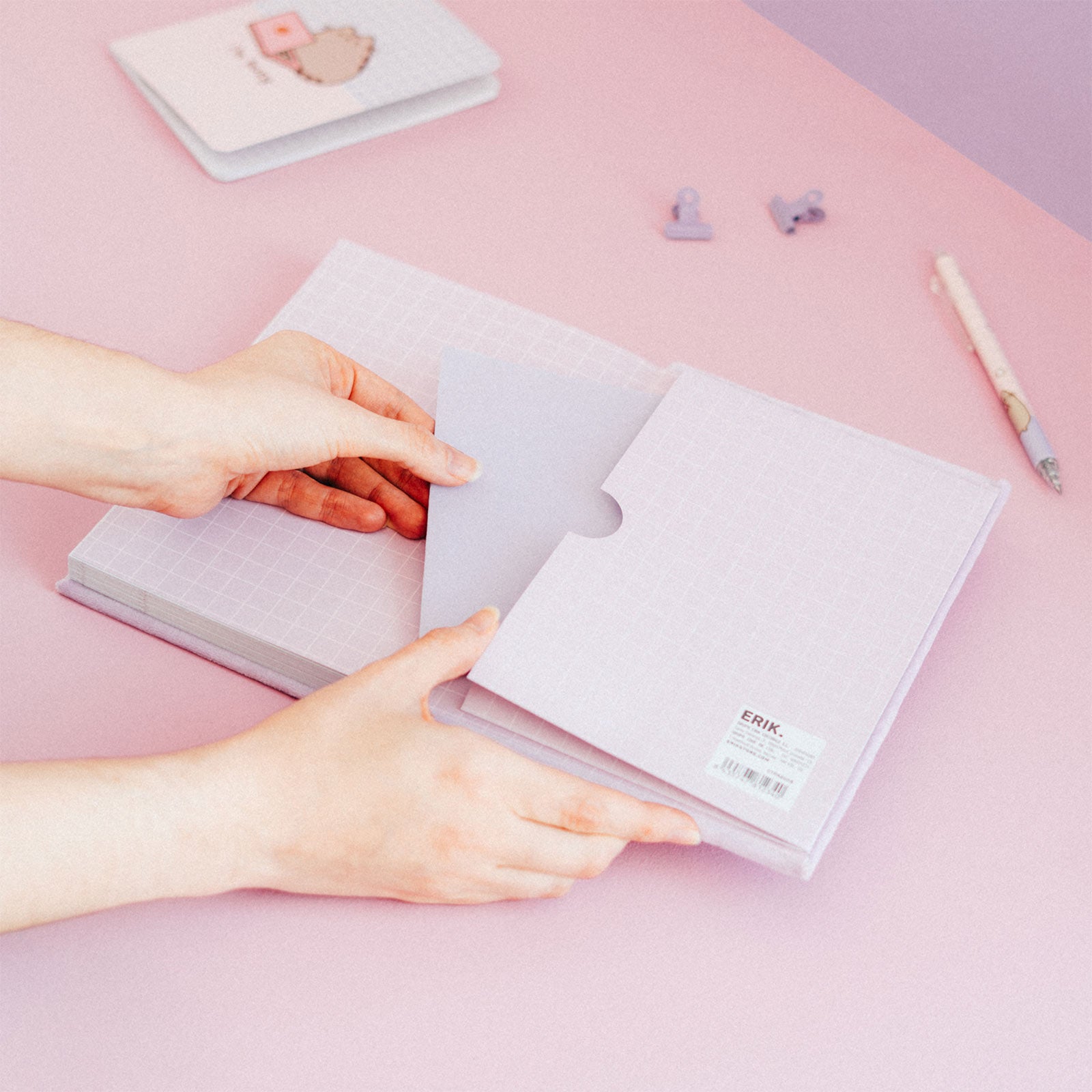 Productafbeelding Pusheen - Moments Pluche Notitieboek