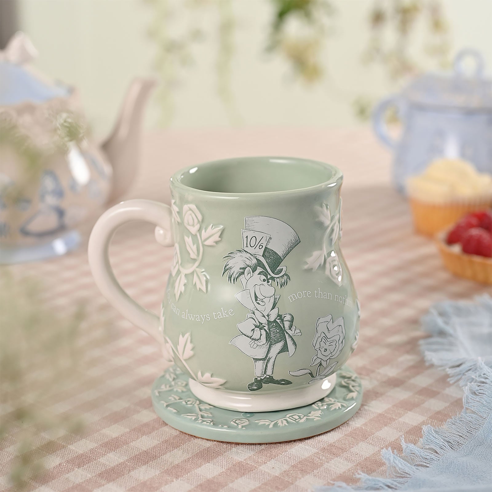 Product image Alice in Wonderland - Mad Hatter Relief Mug