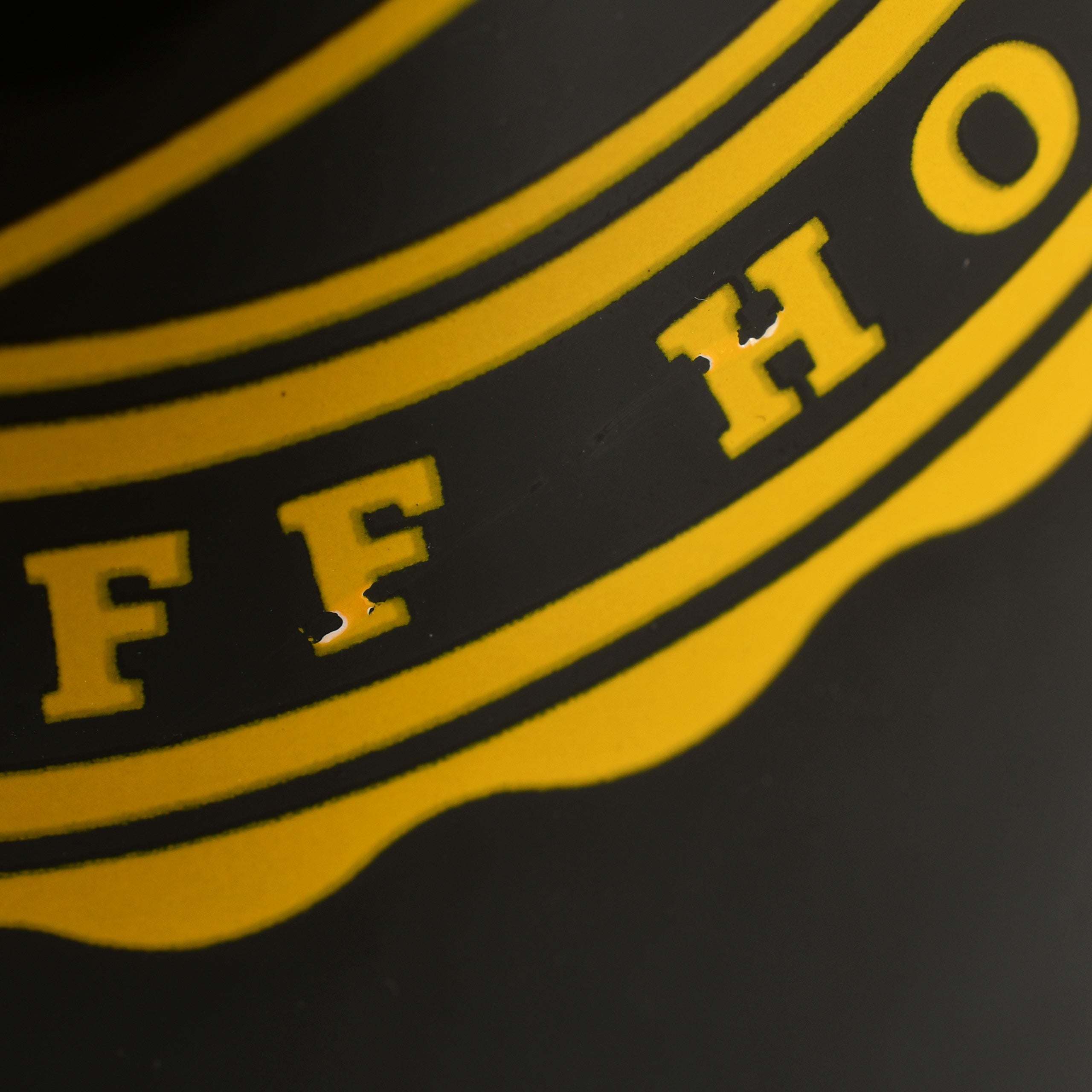 Productafbeelding Hufflepuff Hogwarts Alumni Koekjestrommel B-Ware - Harry Potter