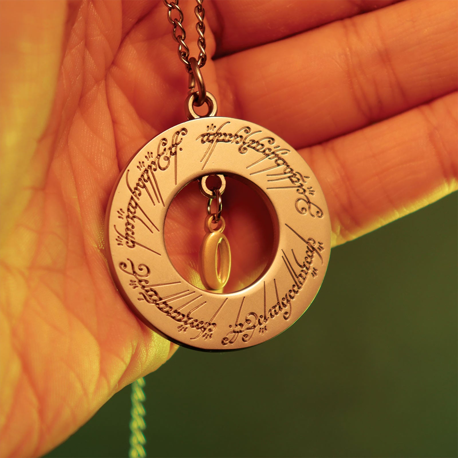 Productafbeelding In de Ban van de Ring - De Ene Ring aan Ketting Limited Edition