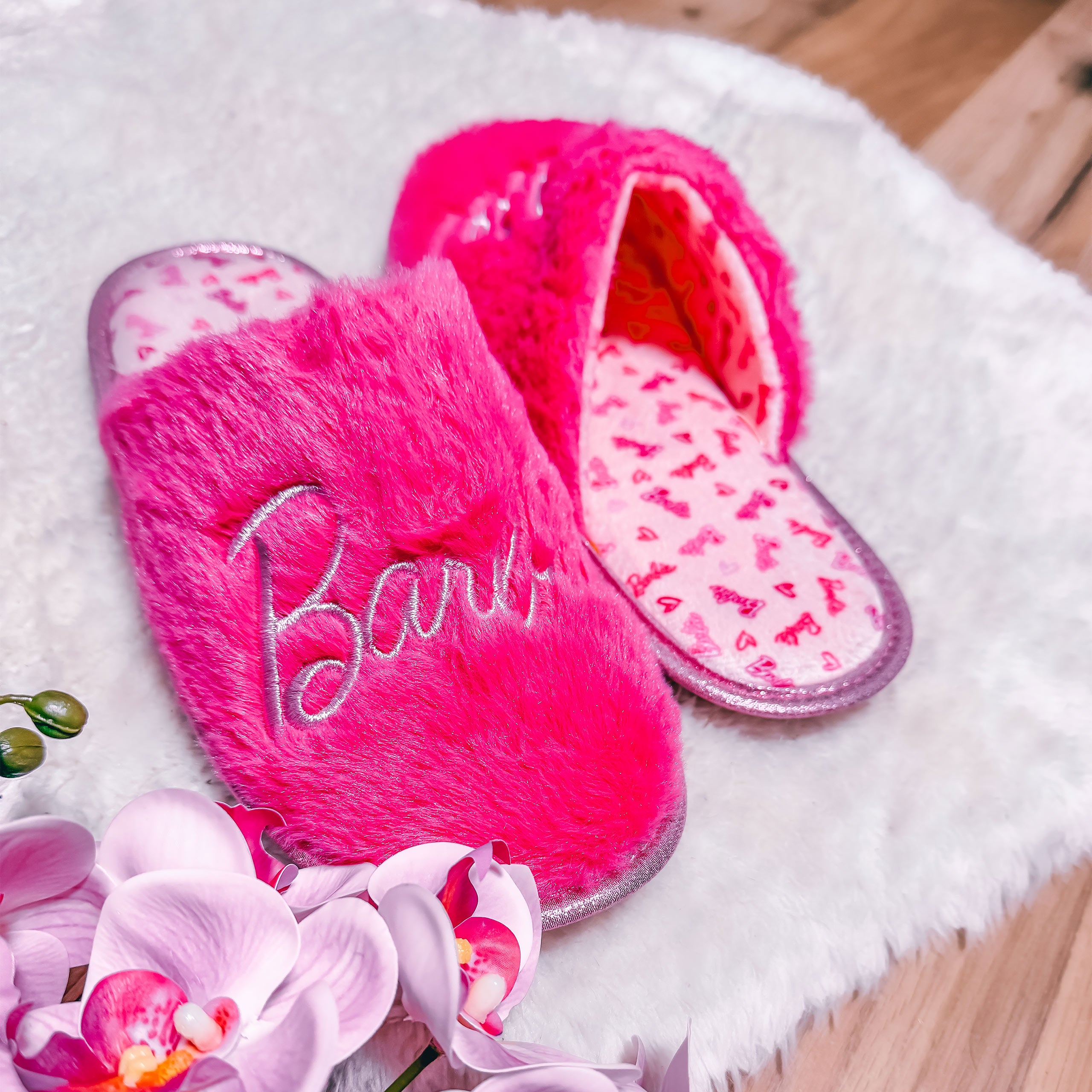 Productafbeelding Barbie - Logo Pluche Pantoffels