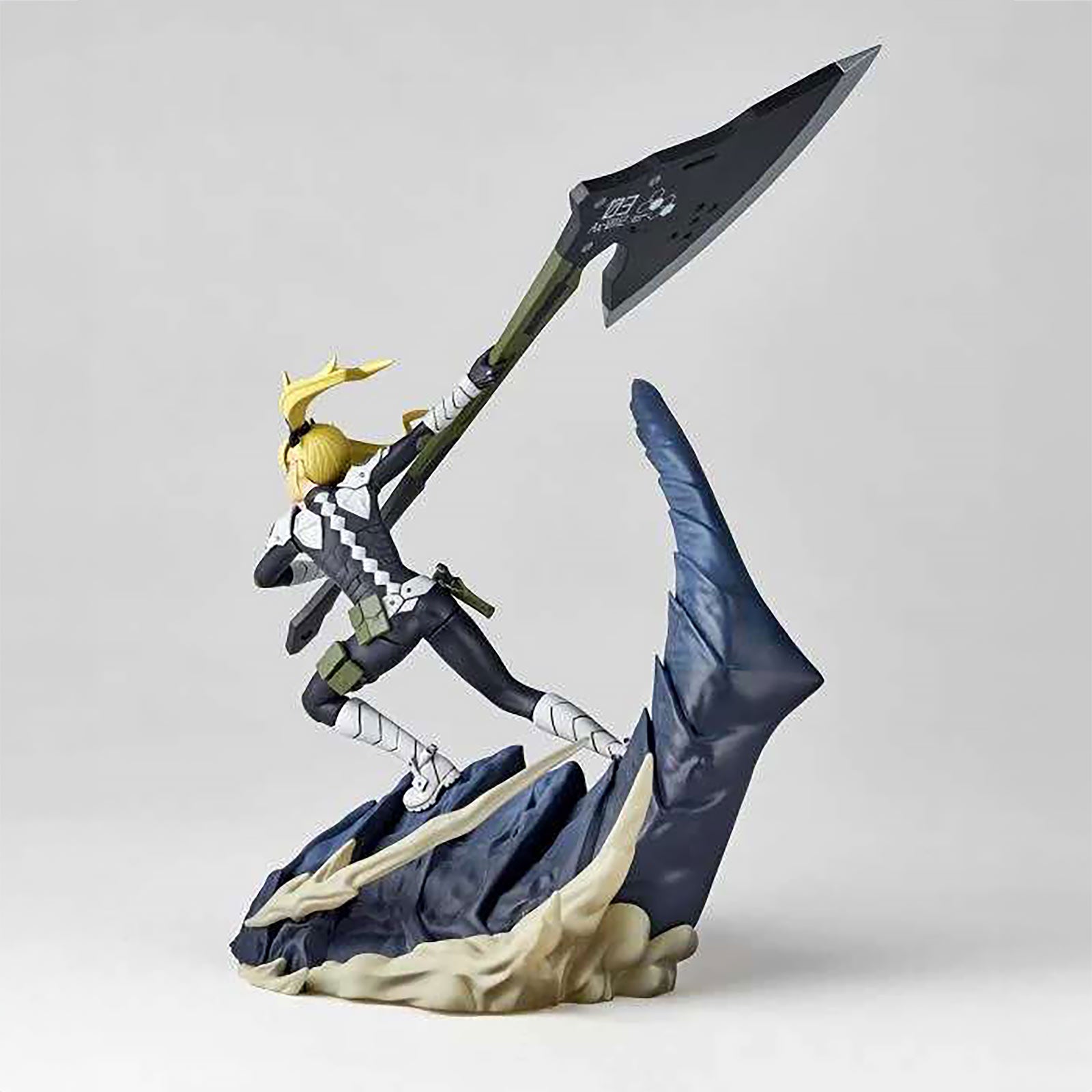 Productafbeelding Kaiju No. 8 - Kikoru Shinomiya dioramafiguur