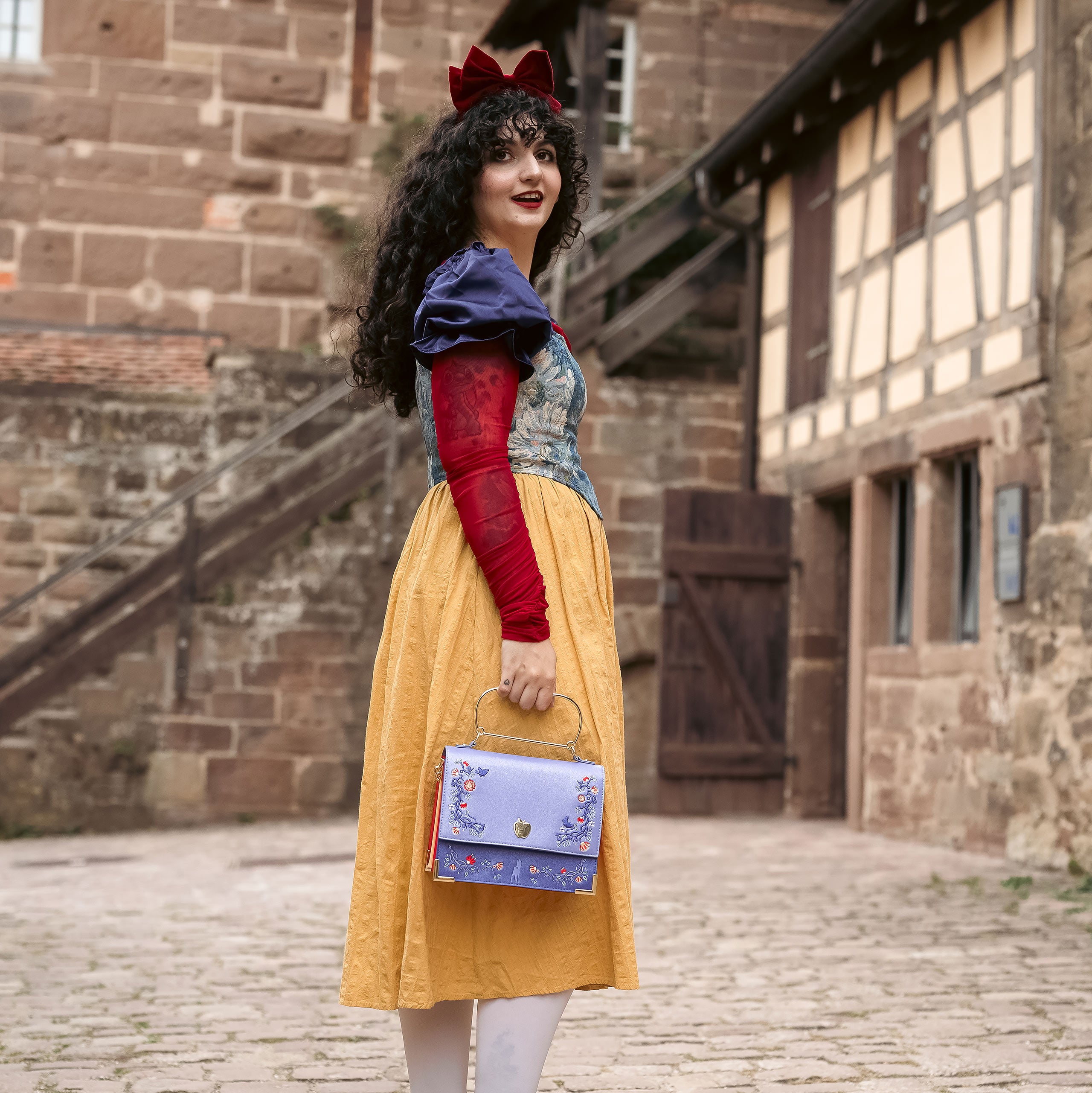 Product image Snow White - Crossbody Bag
