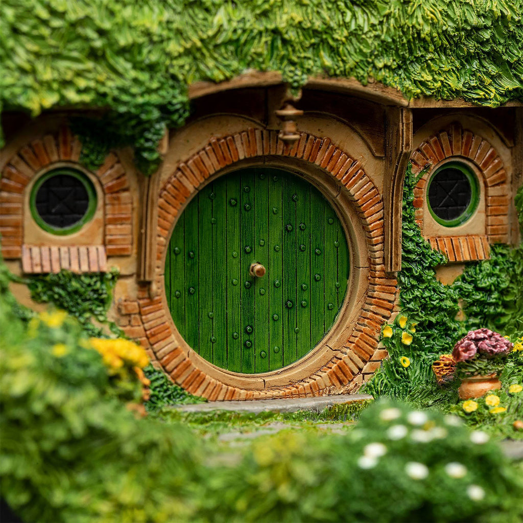 Productafbeelding In de Ban van de Ring - Balingshoek op de Heuvel Diorama Figurine