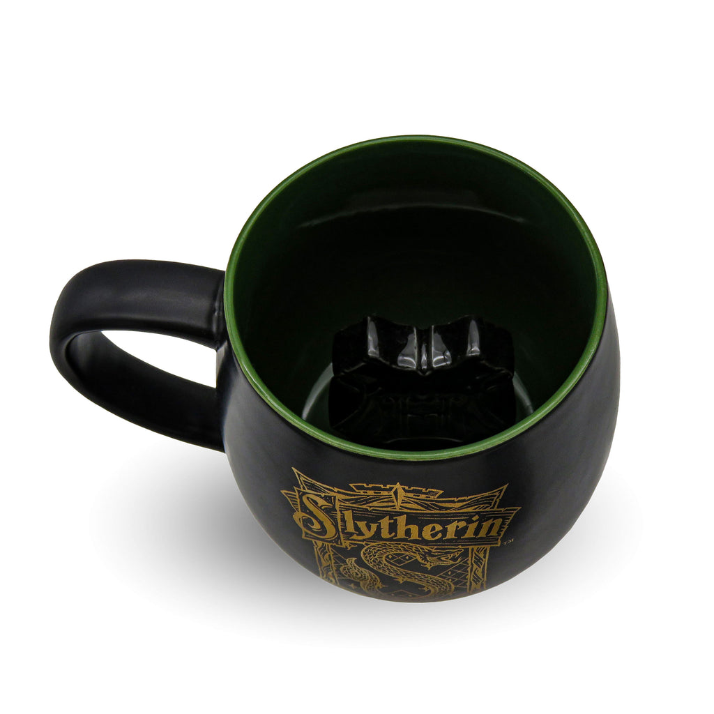 Productafbeelding Slytherin Beker met 3D Zweinstein Wapen Binnenin - Harry Potter