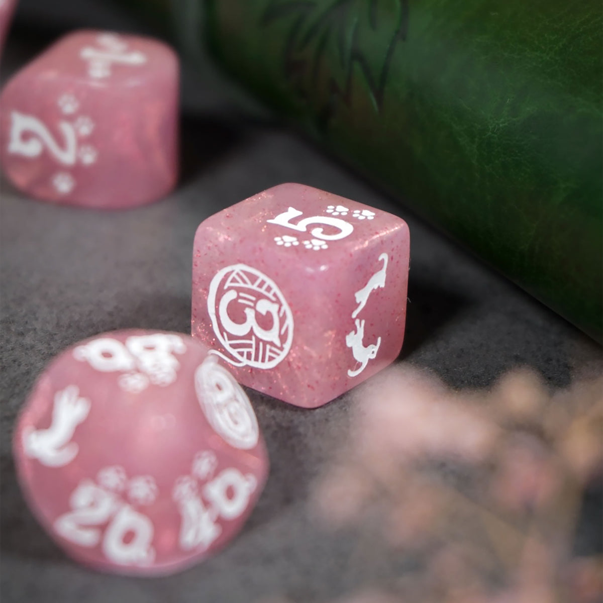 Productafbeelding Cats - Daisy Glitter RPG Dobbelset 7-delig