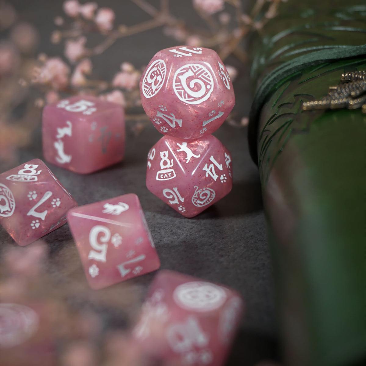 Productafbeelding Cats - Daisy Glitter RPG Dobbelset 7-delig