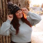Productafbeelding Wednesday - Midnight muts met pompon