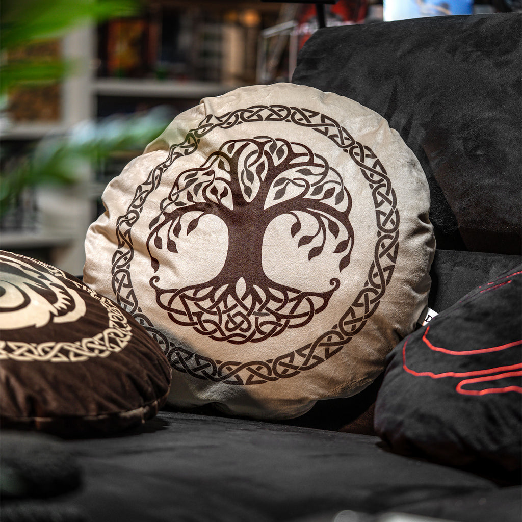 Productafbeelding Hoe Tem Je Een Draak - Kussen met Yggdrasil-wereldboom-symbool bruin
