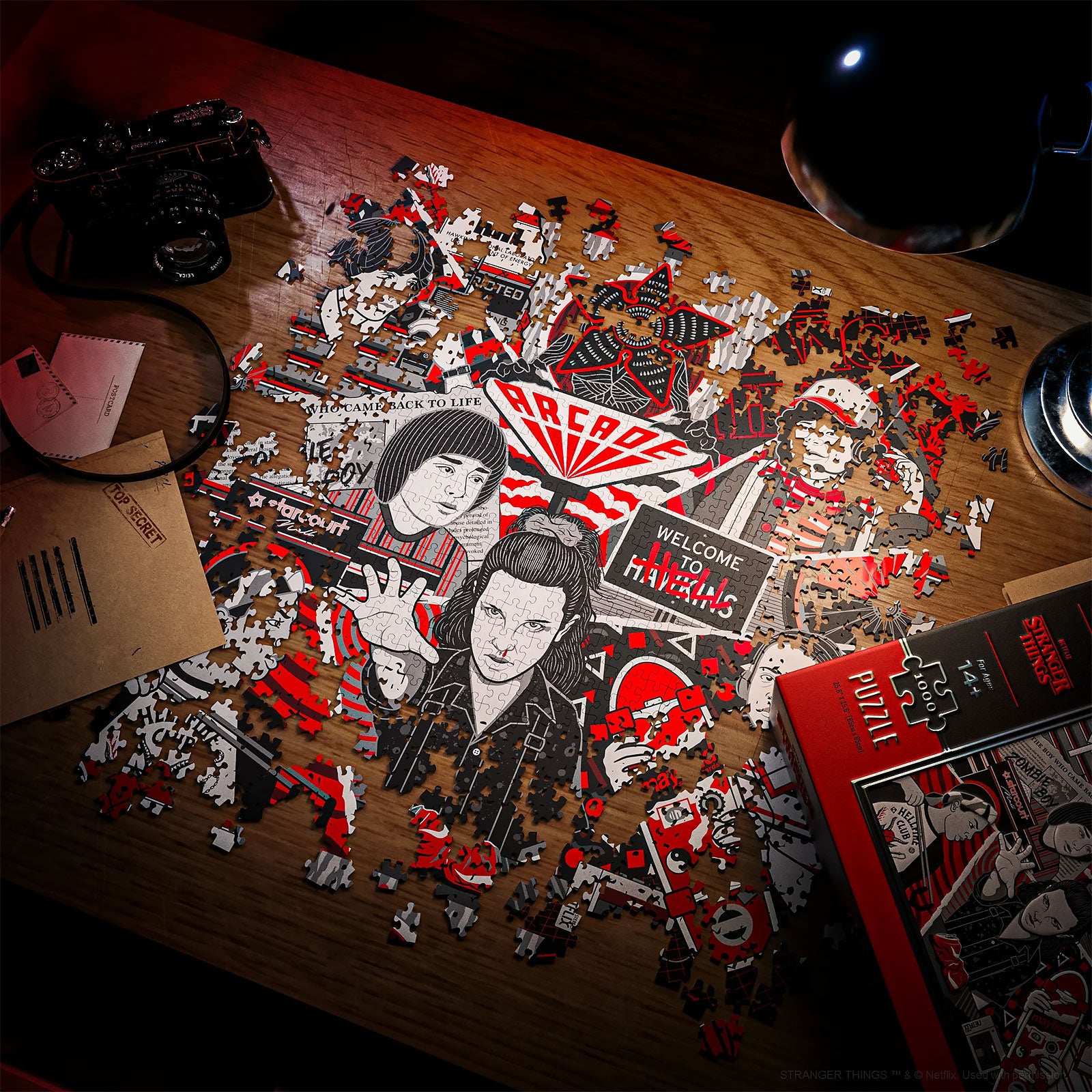 Productafbeelding Stranger Things - Upside Down Premium Puzzel