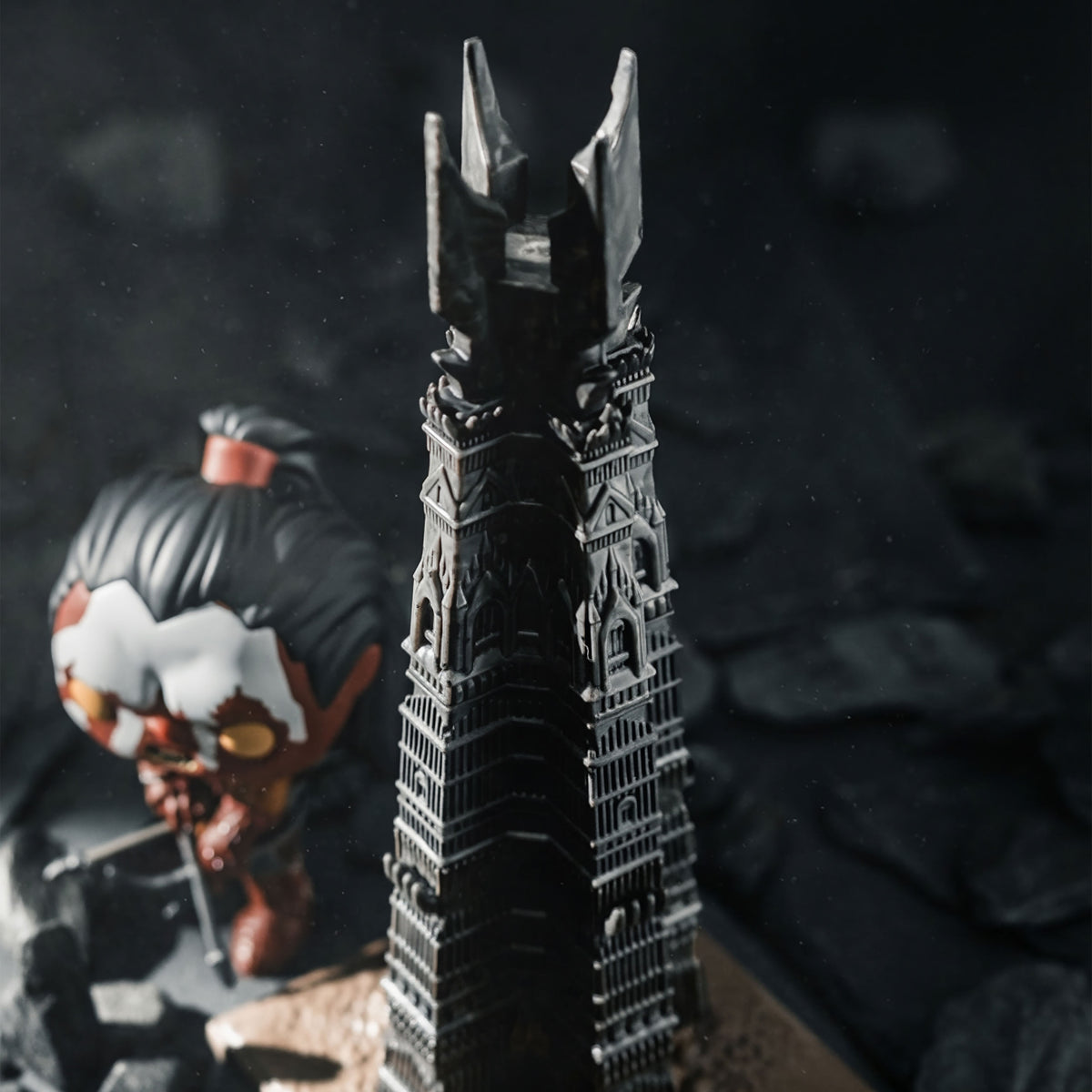 Productafbeelding In de Ban van de Ring - Lurtz met Orthanc Funko Pop! Figuur