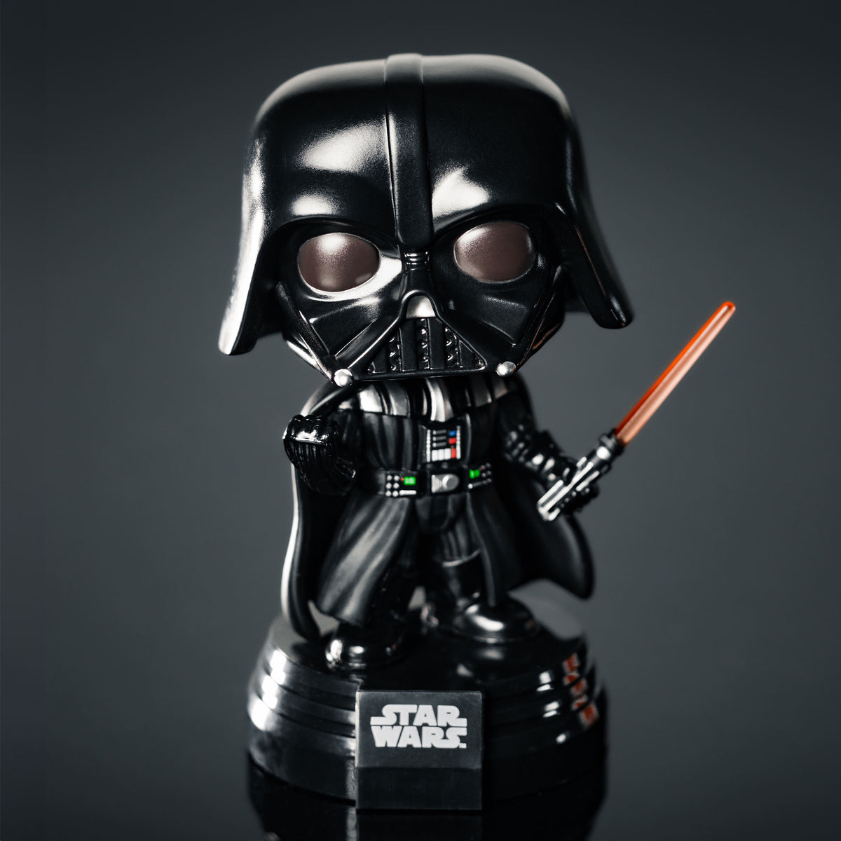 Productafbeelding Darth Vader Funko Pop bobblehead-figuur met licht en geluid - Star Wars